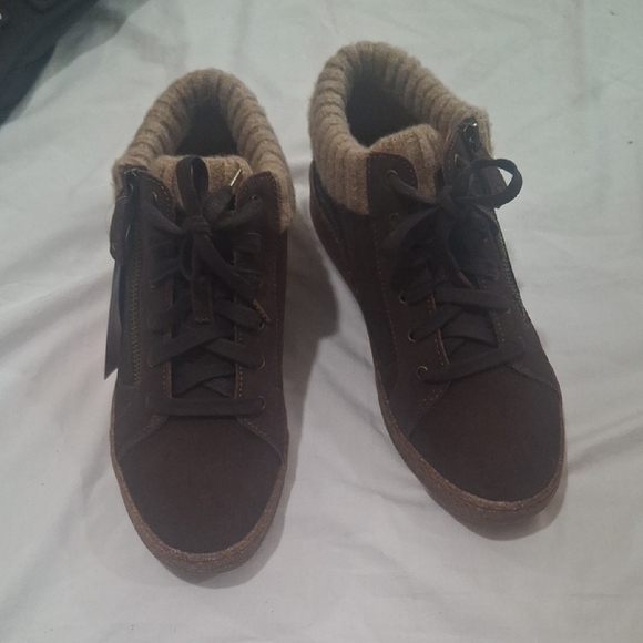 Aetrex Women's Dark Brown High-Top Sneakers Size 9 - Picture 3 of 10
